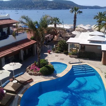 Uzhan Beach Hotel Bitez Bagian luar foto