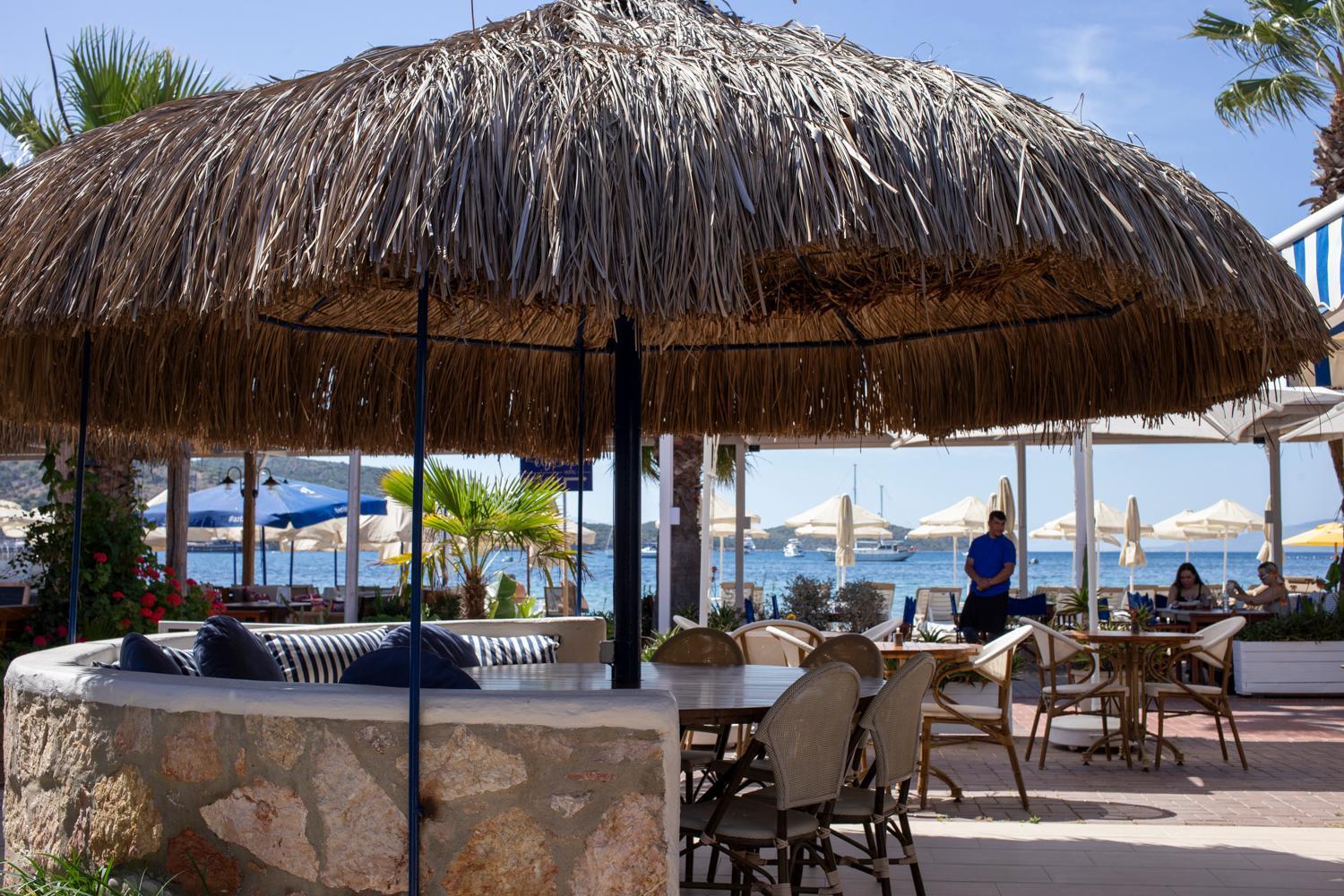 Uzhan Beach Hotel Bitez Bagian luar foto