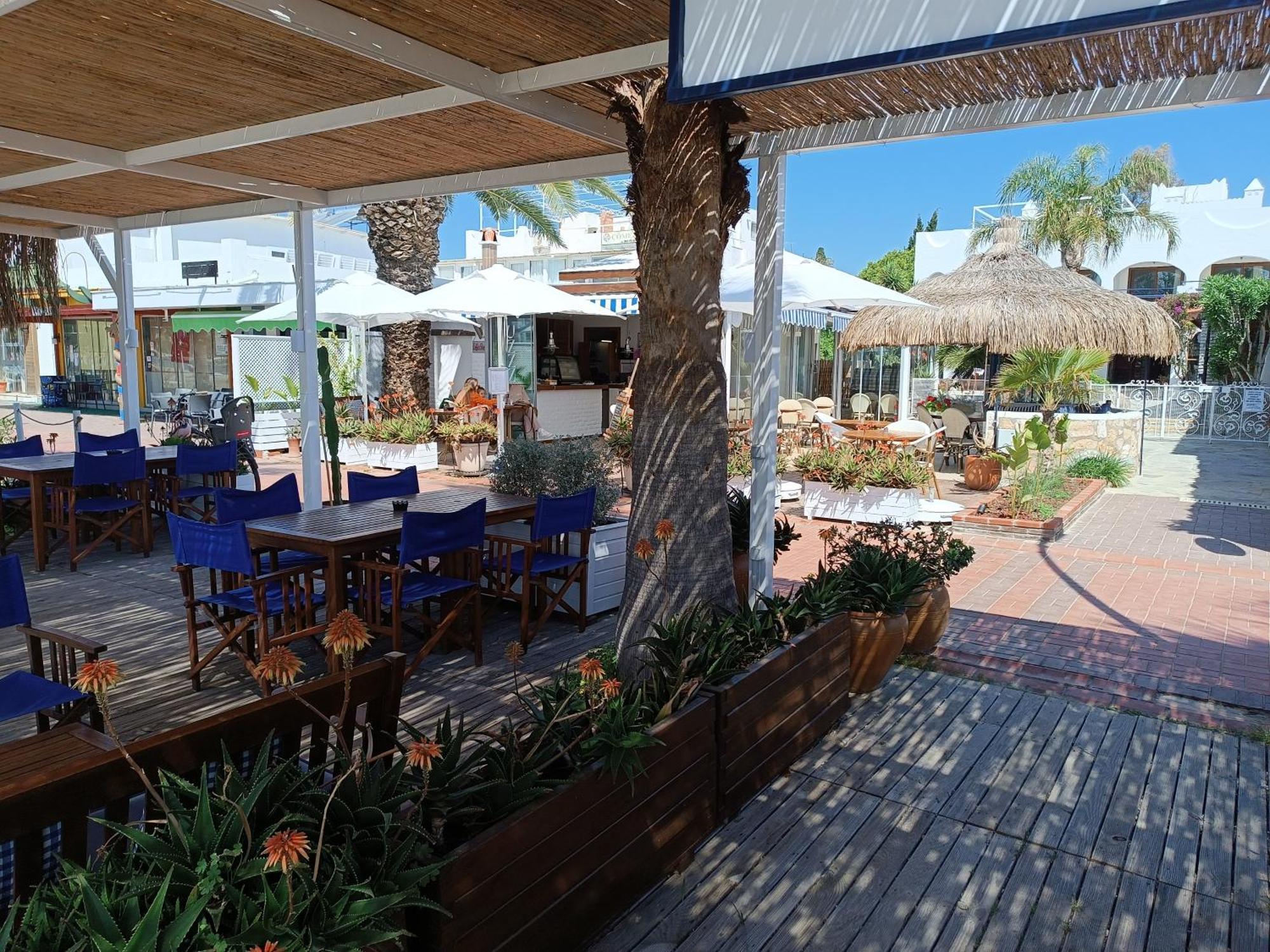 Uzhan Beach Hotel Bitez Bagian luar foto