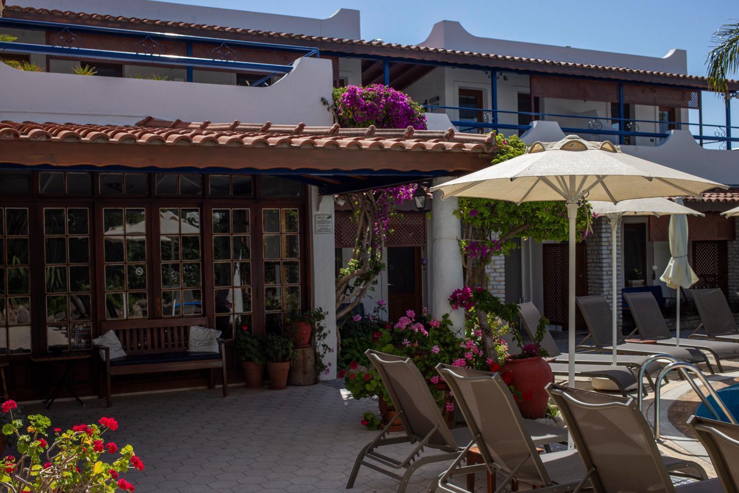 Uzhan Beach Hotel Bitez Bagian luar foto