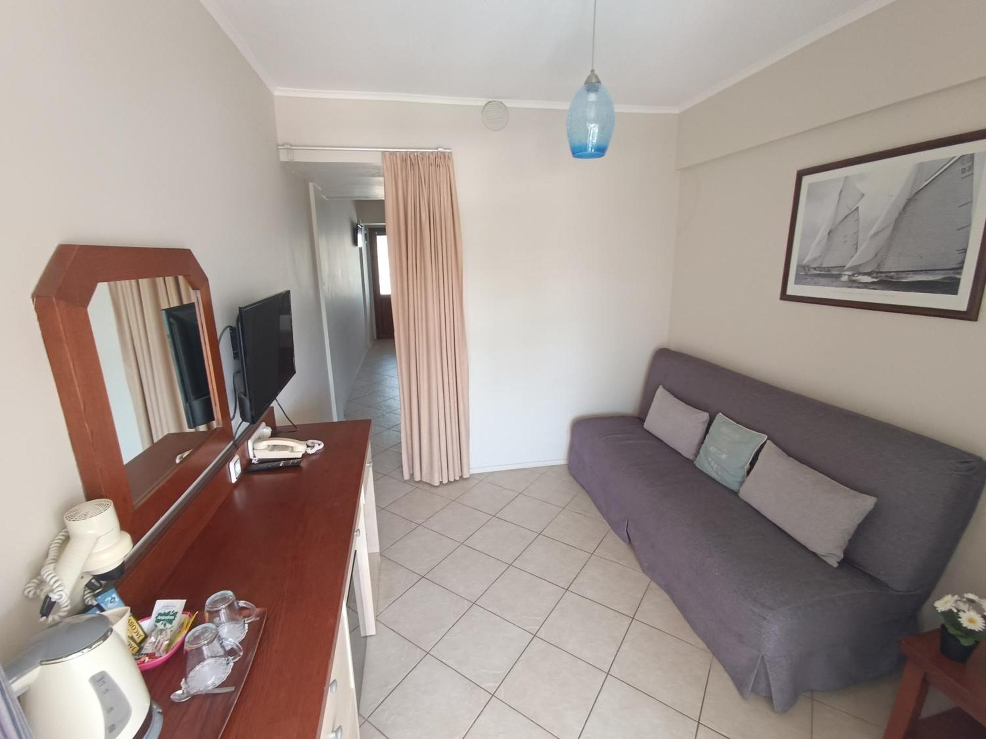 Uzhan Beach Hotel Bitez Bagian luar foto