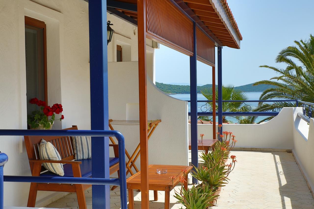 Uzhan Beach Hotel Bitez Bagian luar foto