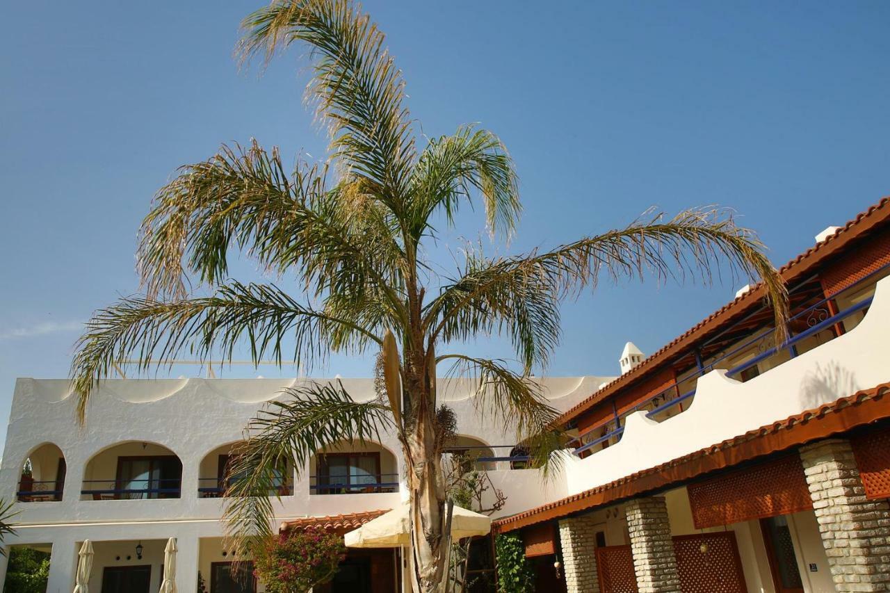 Uzhan Beach Hotel Bitez Bagian luar foto